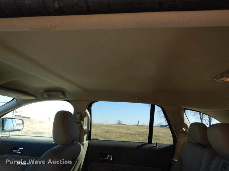 image for item DE6077 2010 Ford Edge SEL SUV