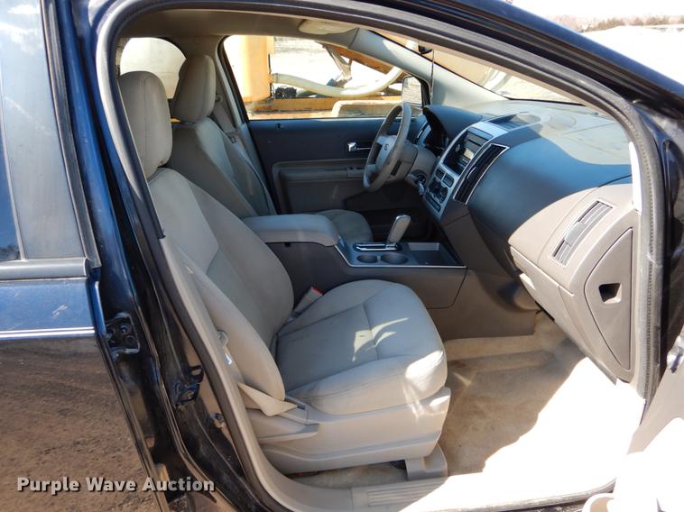 image for item DE6077 2010 Ford Edge SEL SUV