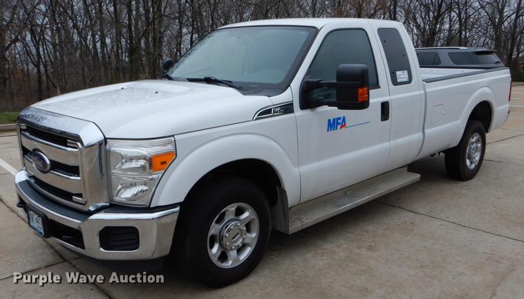 image for item DE6080 2014 Ford F250 Super Duty XLT SuperCab pickup truck