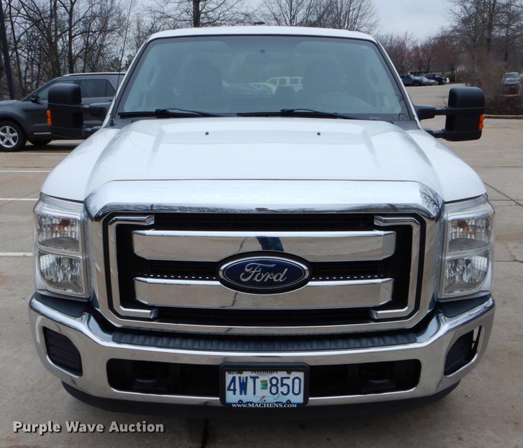 image for item DE6080 2014 Ford F250 Super Duty XLT SuperCab pickup truck