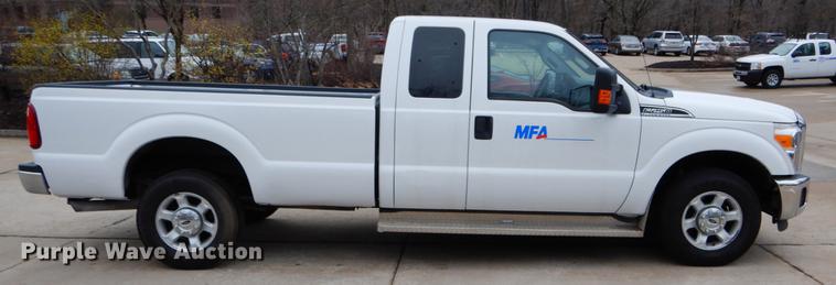 image for item DE6080 2014 Ford F250 Super Duty XLT SuperCab pickup truck
