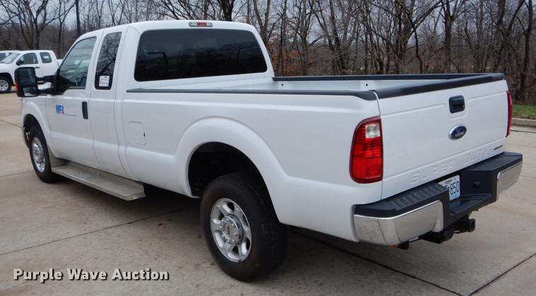 image for item DE6080 2014 Ford F250 Super Duty XLT SuperCab pickup truck
