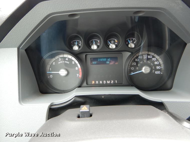 image for item DE6080 2014 Ford F250 Super Duty XLT SuperCab pickup truck