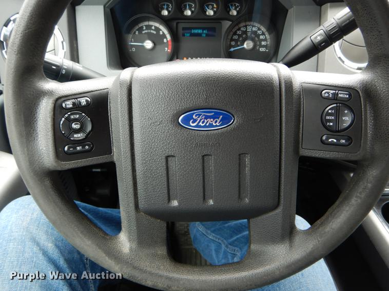 image for item DE6080 2014 Ford F250 Super Duty XLT SuperCab pickup truck