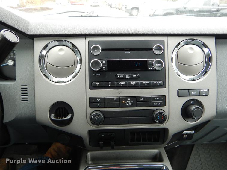 image for item DE6080 2014 Ford F250 Super Duty XLT SuperCab pickup truck