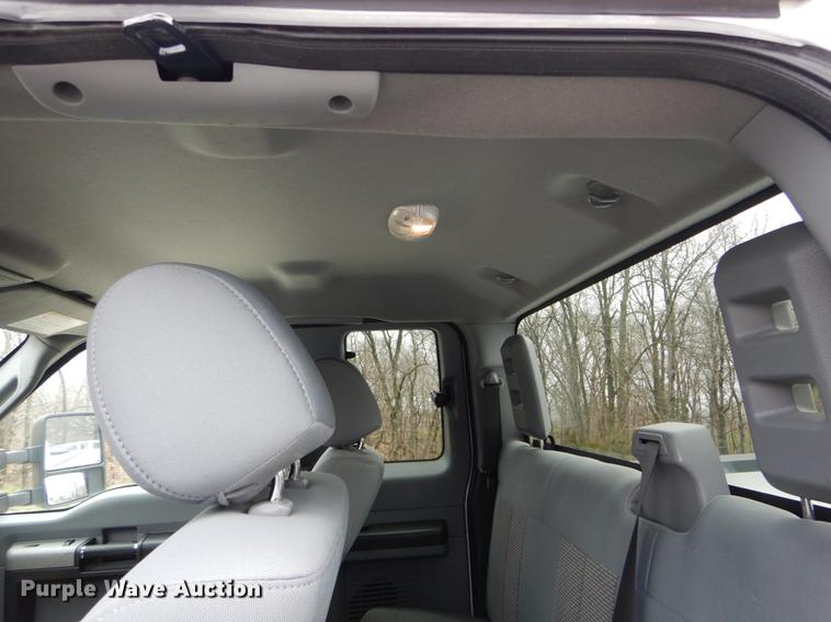 image for item DE6080 2014 Ford F250 Super Duty XLT SuperCab pickup truck