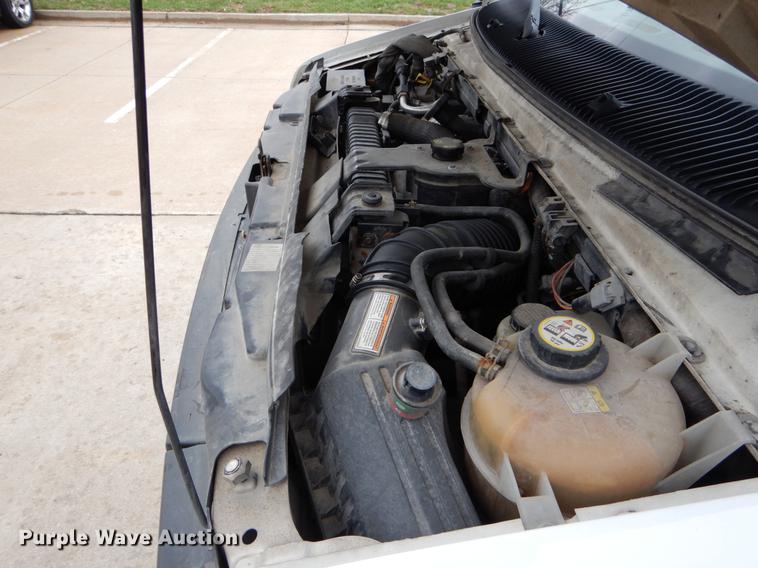 image for item DE6081 2005 Ford E350 Super Duty utility van