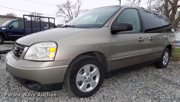 image for item DE7635 2004 Ford Freestar van