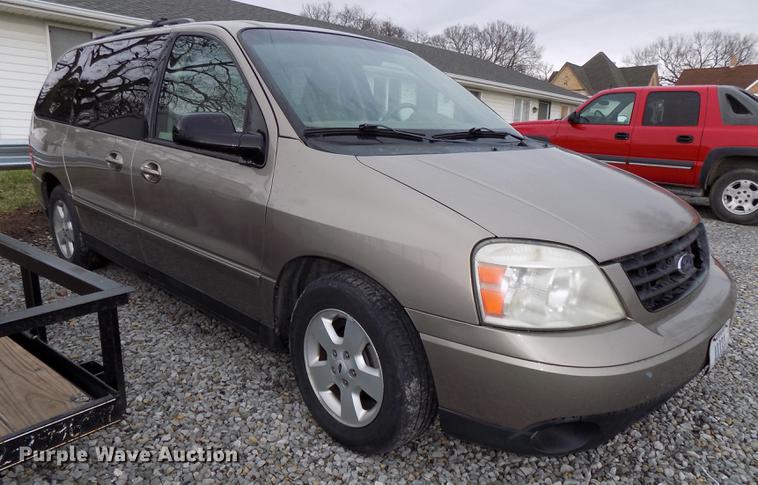 image for item DE7635 2004 Ford Freestar van