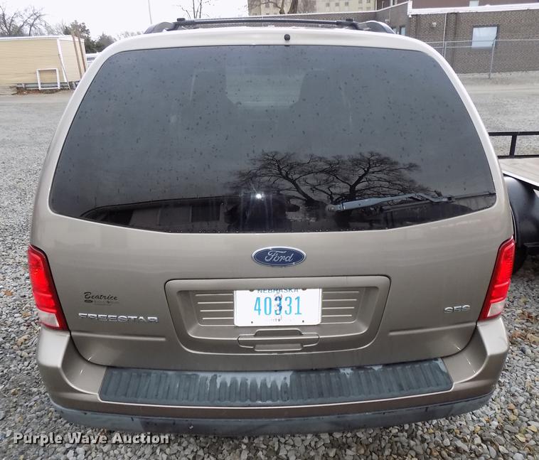 image for item DE7635 2004 Ford Freestar van