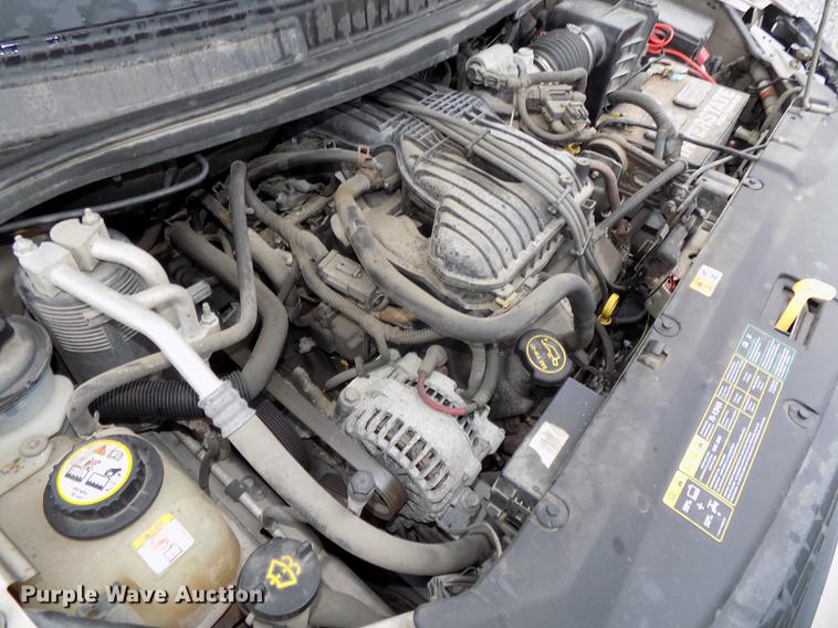 image for item DE7635 2004 Ford Freestar van