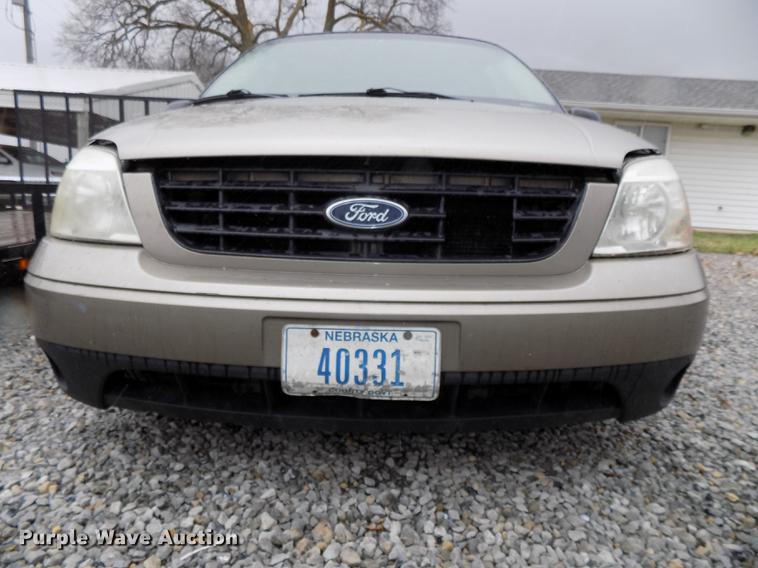 image for item DE7635 2004 Ford Freestar van