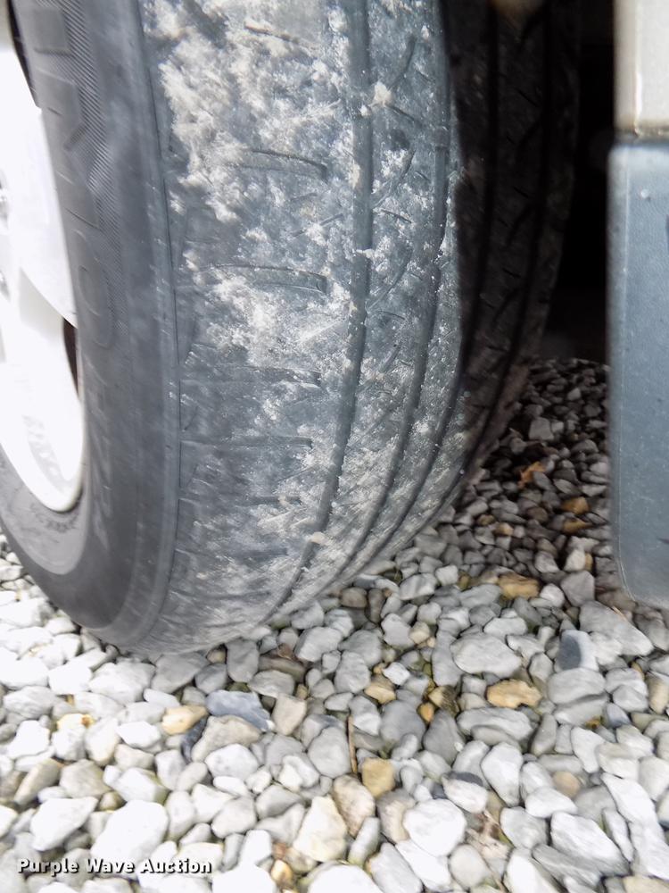 image for item DE7635 2004 Ford Freestar van