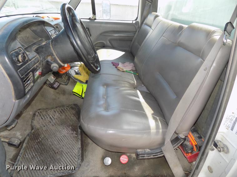 image for item DE7645 1997 Ford F350 XL dump bed pickup truck