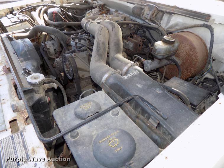 image for item DE7645 1997 Ford F350 XL dump bed pickup truck