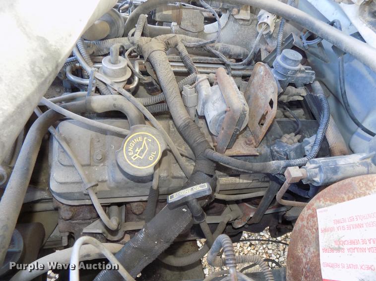 image for item DE7645 1997 Ford F350 XL dump bed pickup truck