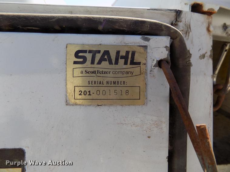 image for item DE7645 1997 Ford F350 XL dump bed pickup truck