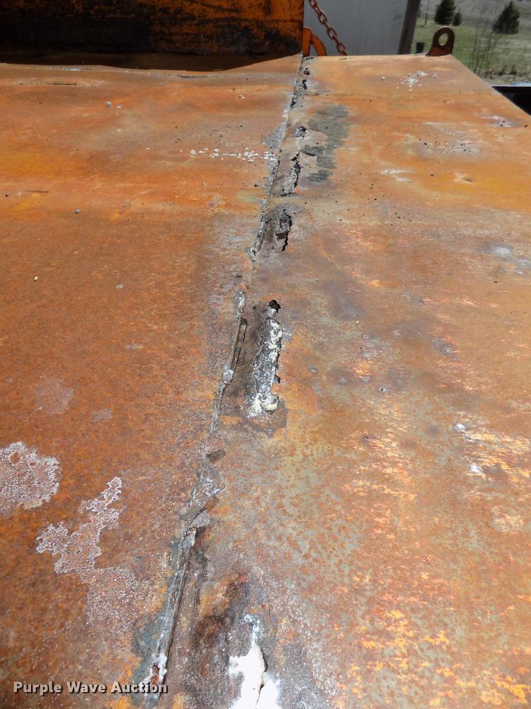 image for item DE7645 1997 Ford F350 XL dump bed pickup truck