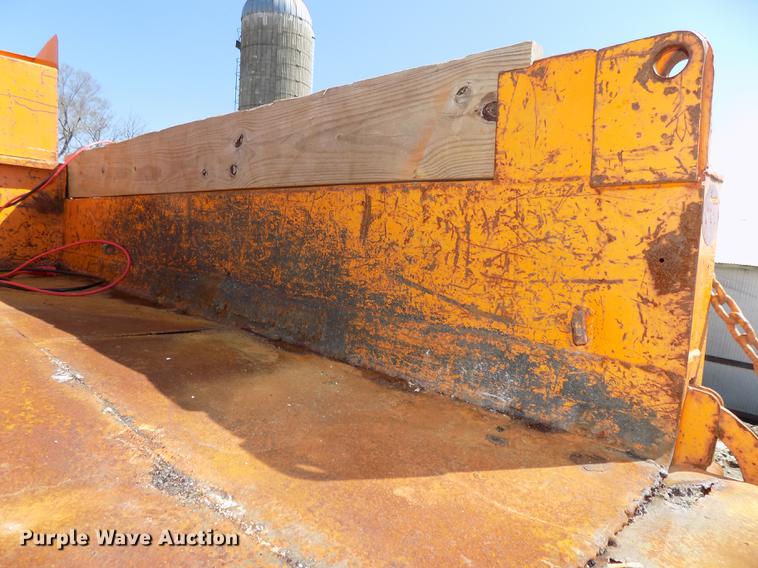 image for item DE7645 1997 Ford F350 XL dump bed pickup truck