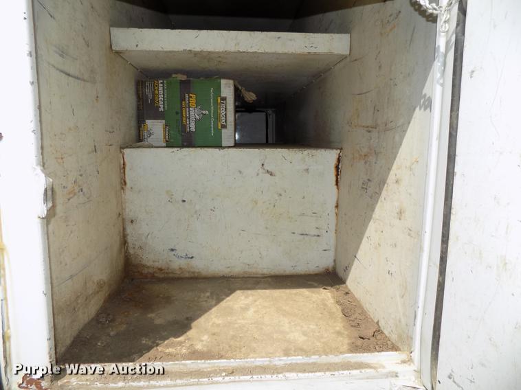 image for item DE7645 1997 Ford F350 XL dump bed pickup truck