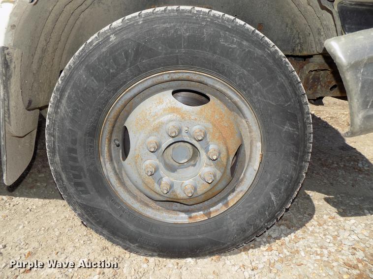 image for item DE7645 1997 Ford F350 XL dump bed pickup truck