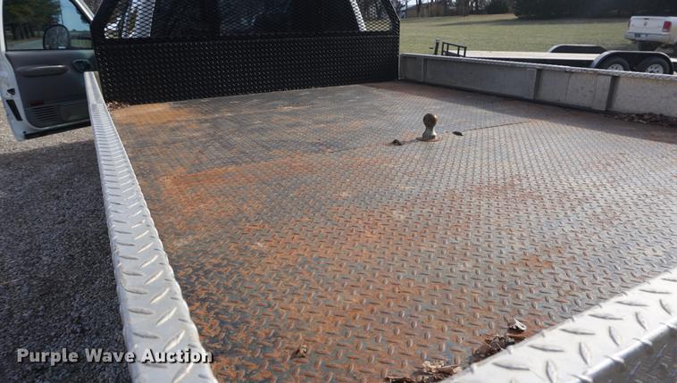 image for item DF1719 1997 GMC Sierra C3500HD Crew Cab flatbed pickup truck