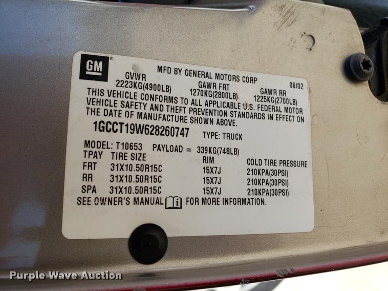 image for item DF3370 2002 Chevrolet S10 Ext. Cab pickup truck