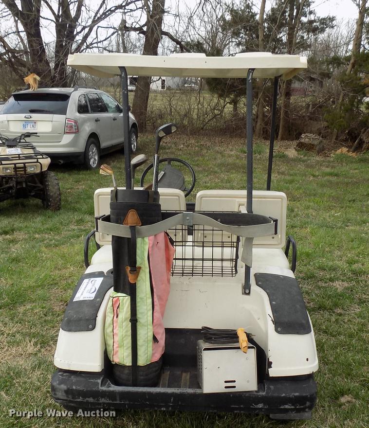 image for item DF4405 Yamaha golf cart