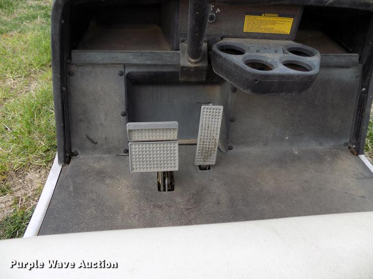 image for item DF4405 Yamaha golf cart