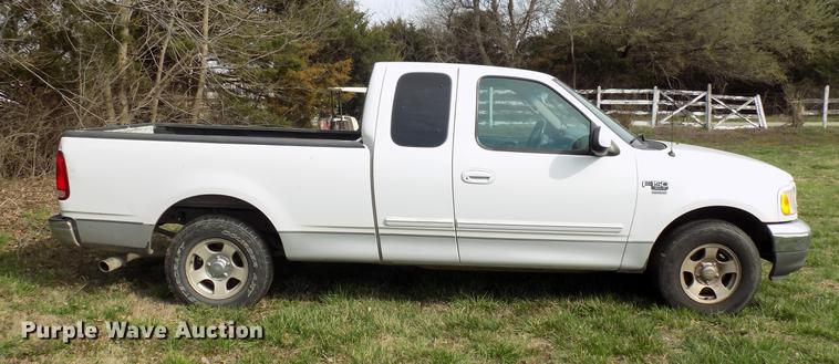 image for item DF4407 2003 Ford F150 SuperCab pickup truck