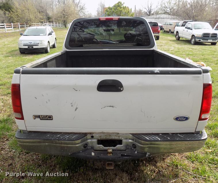 image for item DF4407 2003 Ford F150 SuperCab pickup truck