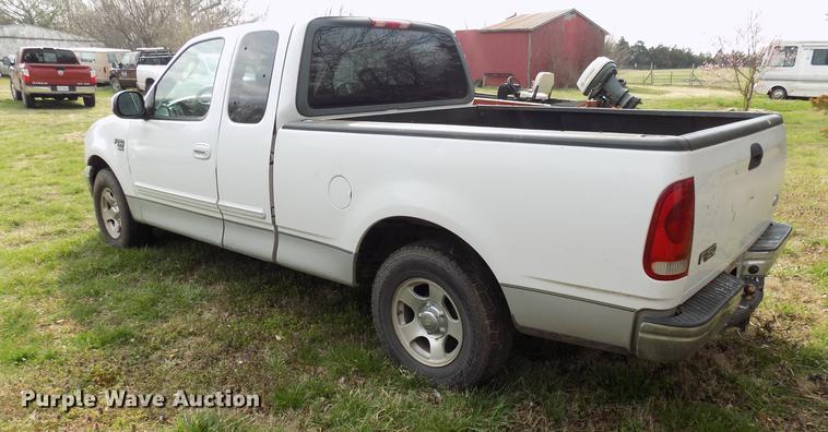 image for item DF4407 2003 Ford F150 SuperCab pickup truck