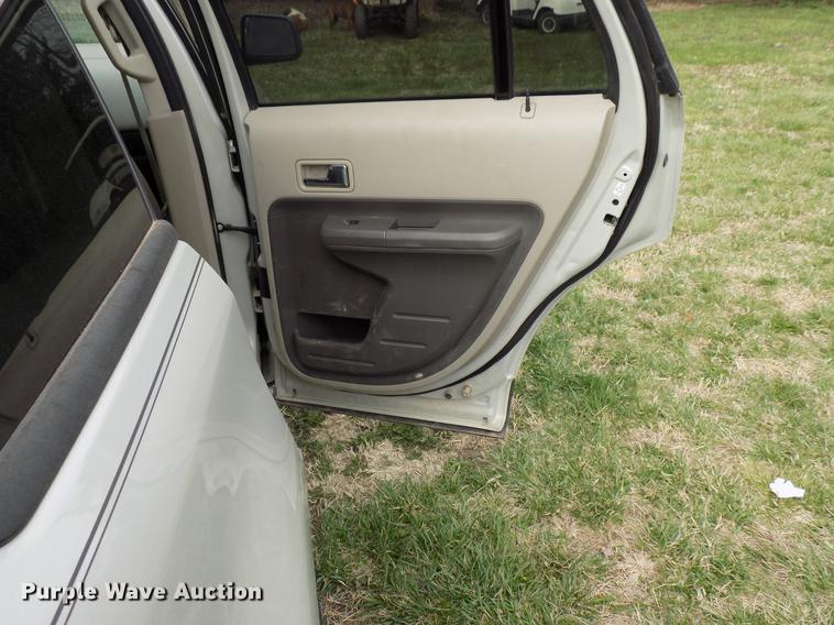 image for item DF4408 2007 Ford Edge SUV