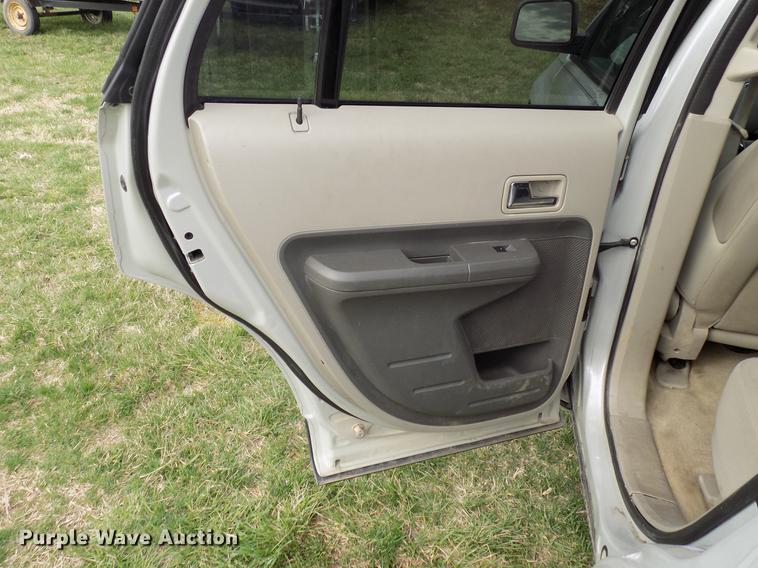 image for item DF4408 2007 Ford Edge SUV