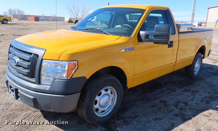 image for item DF7675 2010 Ford F150 pickup truck
