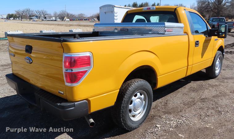 image for item DF7675 2010 Ford F150 pickup truck