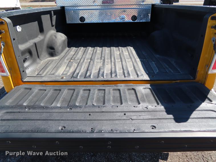 image for item DF7675 2010 Ford F150 pickup truck