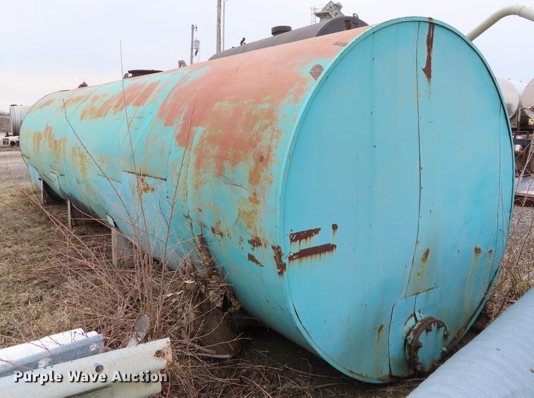 image for item DF7713 Roof tar tank