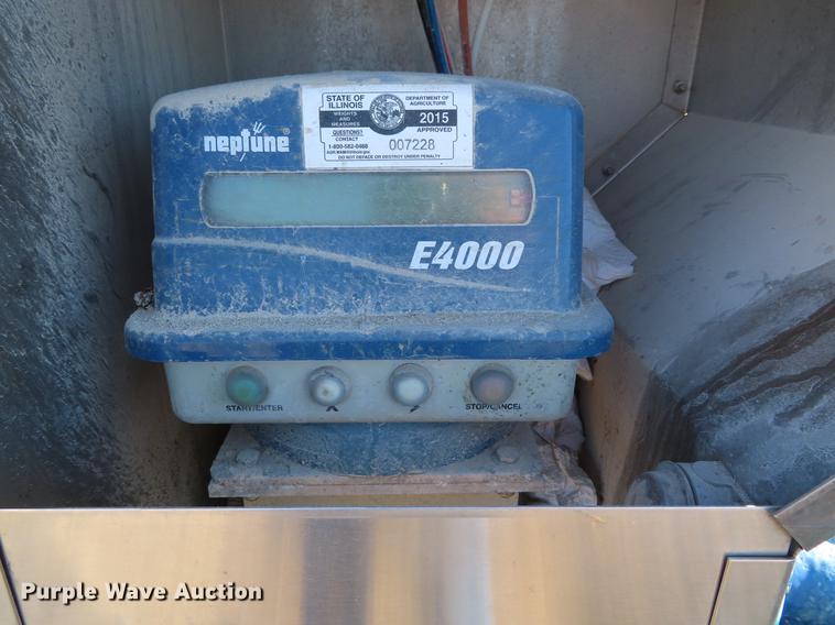 image for item DF7726 Arrow propane tank bed