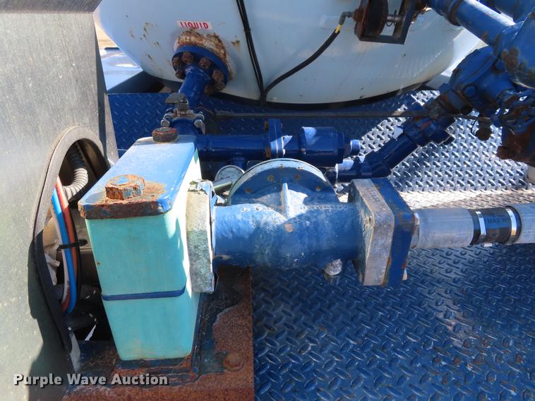 image for item DF7726 Arrow propane tank bed