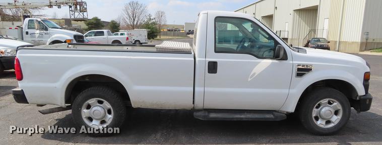 image for item DF7738 2008 Ford F250 Super Duty pickup truck