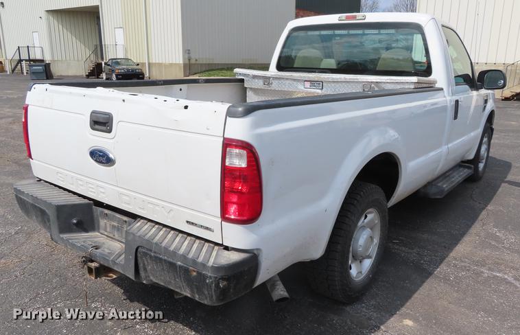 image for item DF7738 2008 Ford F250 Super Duty pickup truck