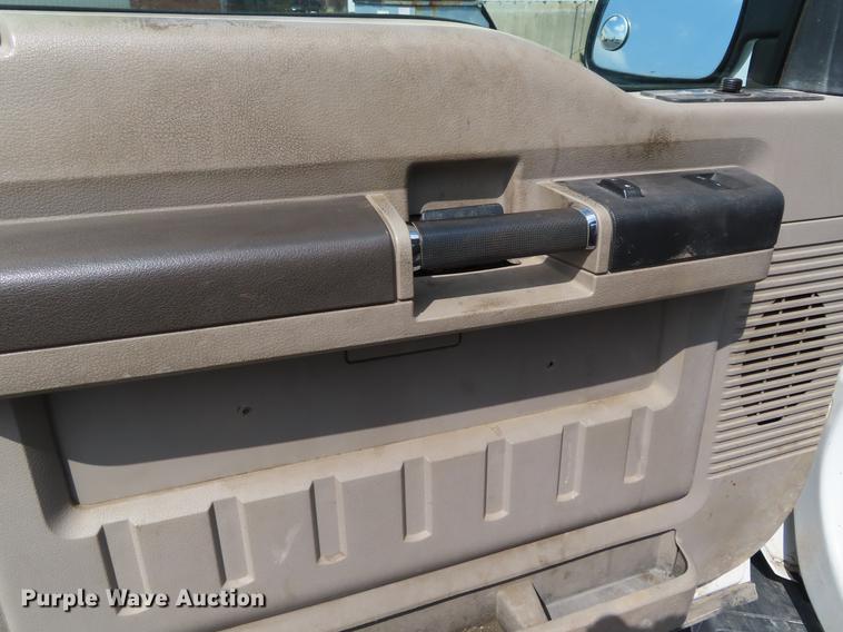 image for item DF7738 2008 Ford F250 Super Duty pickup truck