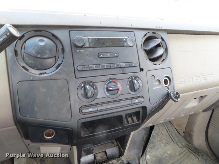 image for item DF7738 2008 Ford F250 Super Duty pickup truck