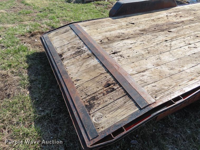 image for item DF7740 2003 Rocking Chair Mfg. utility trailer