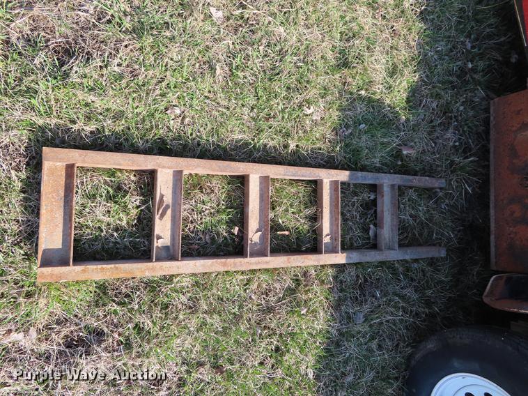 image for item DF7740 2003 Rocking Chair Mfg. utility trailer