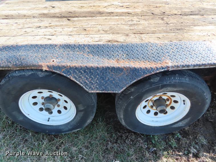 image for item DF7740 2003 Rocking Chair Mfg. utility trailer