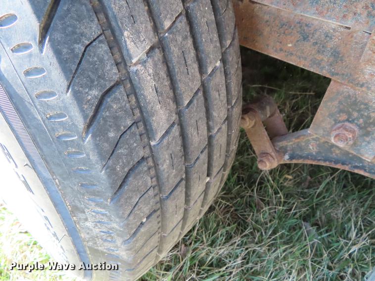 image for item DF7740 2003 Rocking Chair Mfg. utility trailer