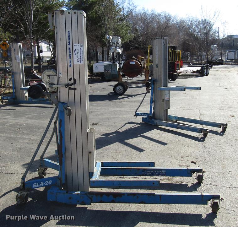 image for item DF7877 (4) Genie SLA-20 vertical lifts
