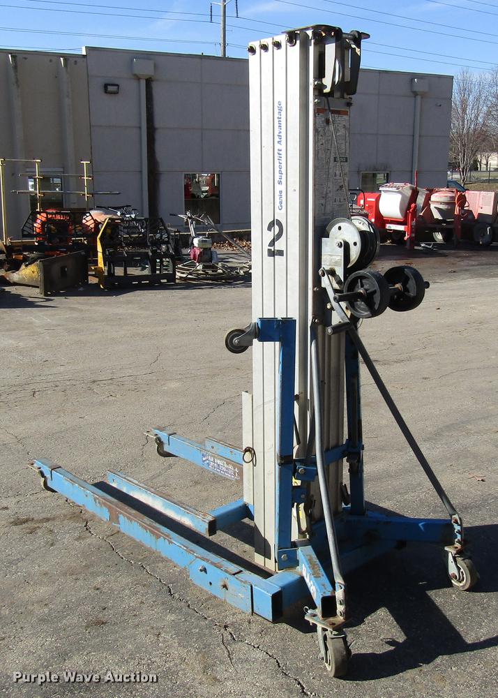 image for item DF7877 (4) Genie SLA-20 vertical lifts